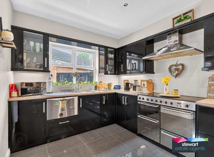 43 Monree Hill, Donaghcloney, BT66 7GY