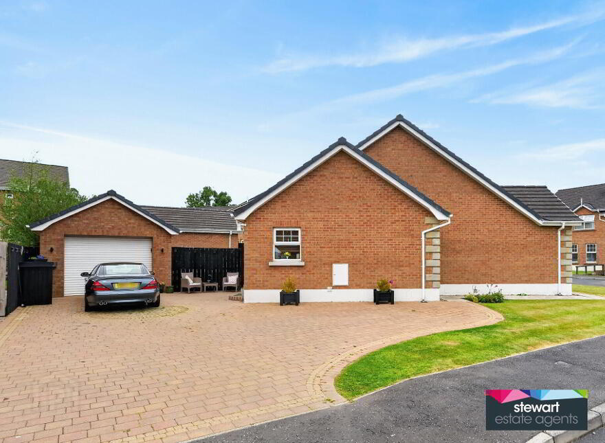 43 Monree Hill, Donaghcloney, BT66 7GY