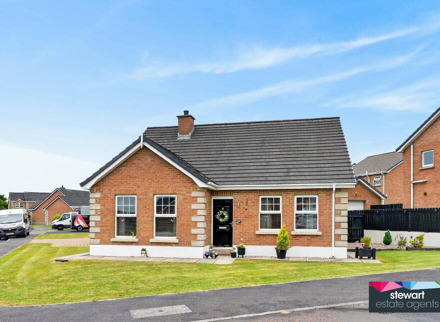 43 Monree Hill, Donaghcloney, BT66 7GY