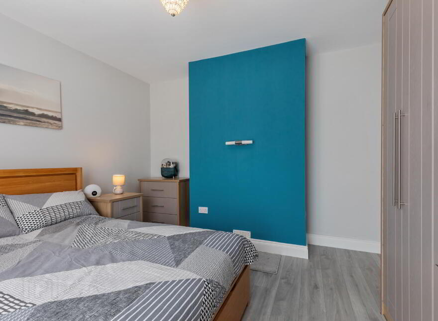 30 Gilnahirk Avenue, Belfast, BT5 7DR
