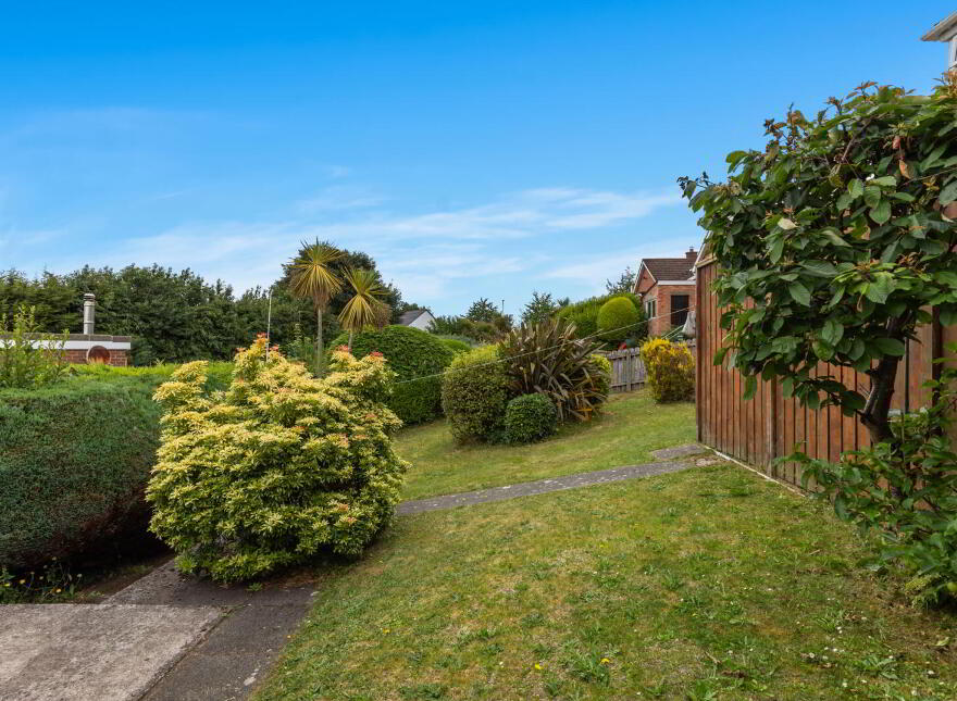 30 Gilnahirk Avenue, Belfast, BT5 7DR