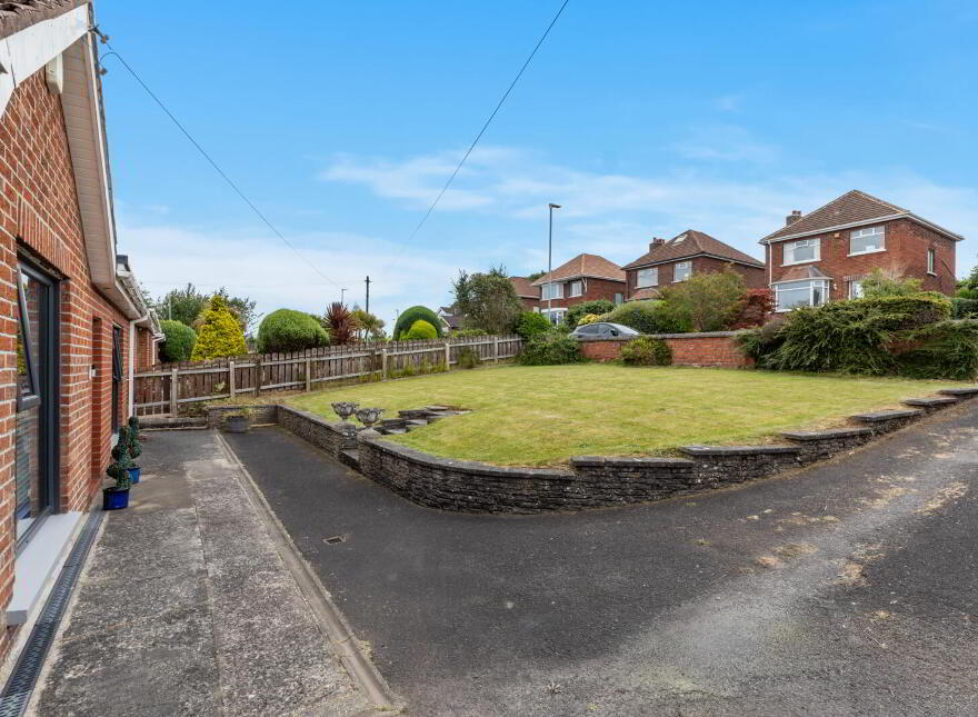 30 Gilnahirk Avenue, Belfast, BT5 7DR