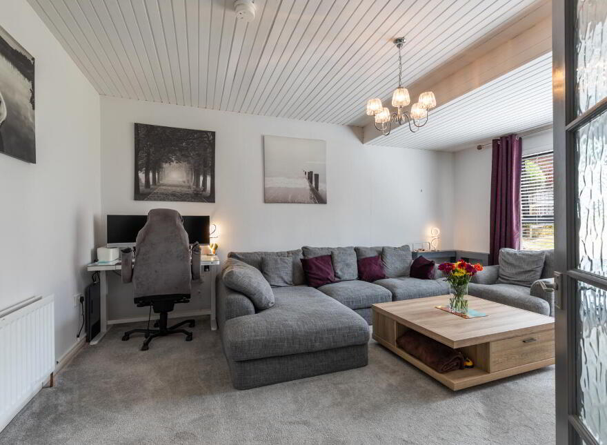 30 Gilnahirk Avenue, Belfast, BT5 7DR