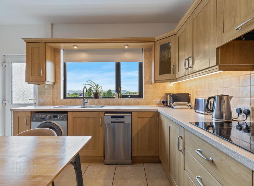 30 Gilnahirk Avenue, Belfast, BT5 7DR