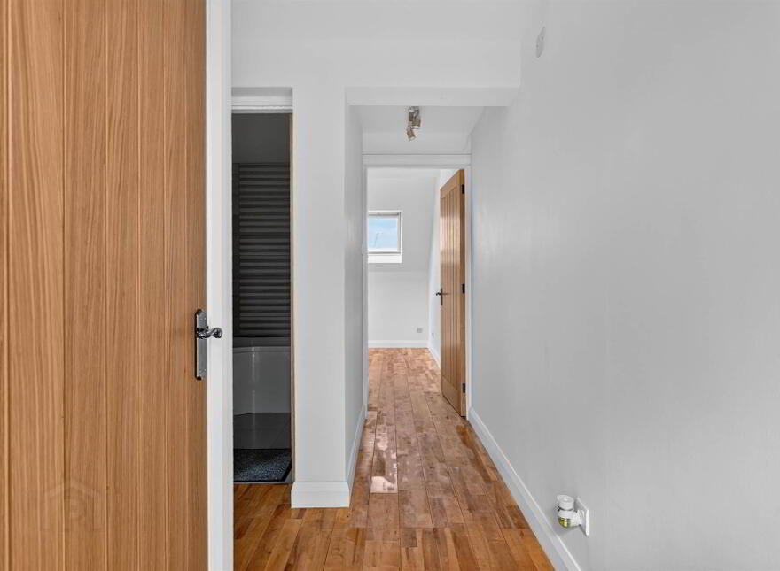 31 Balmoral Court, Belfast, BT9 7GR
