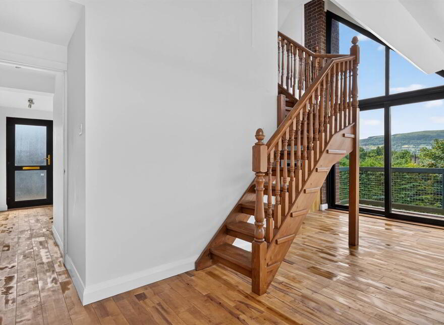 31 Balmoral Court, Belfast, BT9 7GR