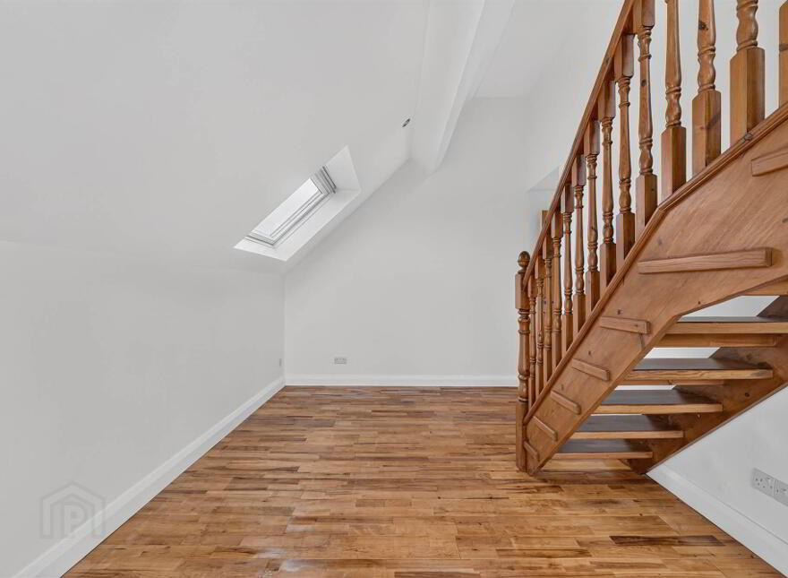 31 Balmoral Court, Belfast, BT9 7GR