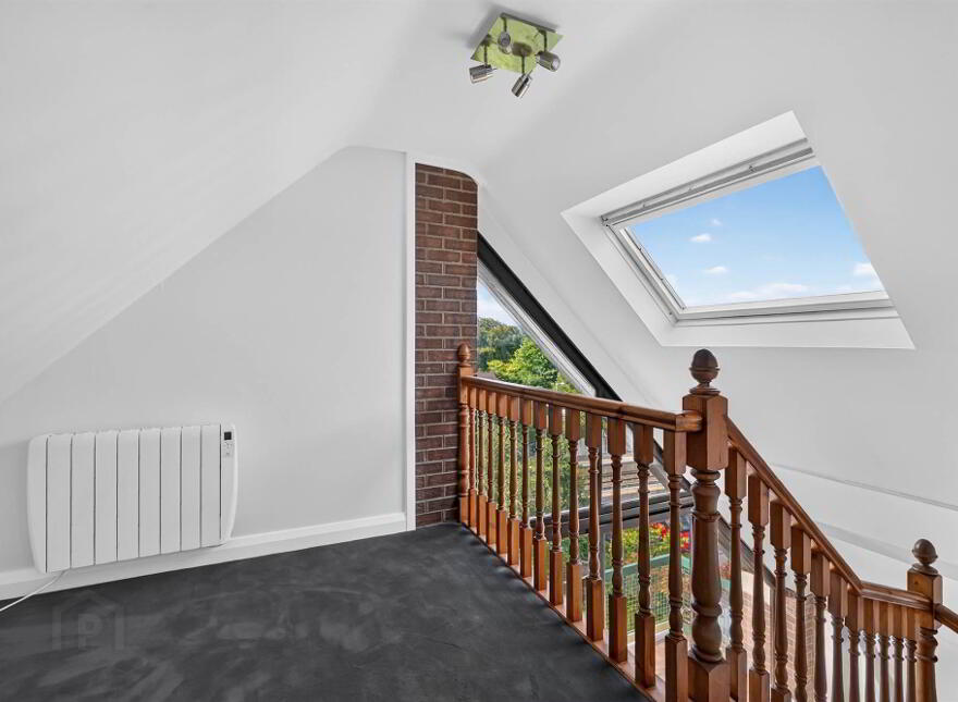31 Balmoral Court, Belfast, BT9 7GR