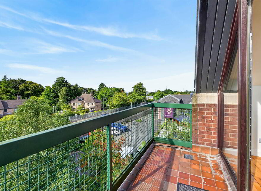 31 Balmoral Court, Belfast, BT9 7GR