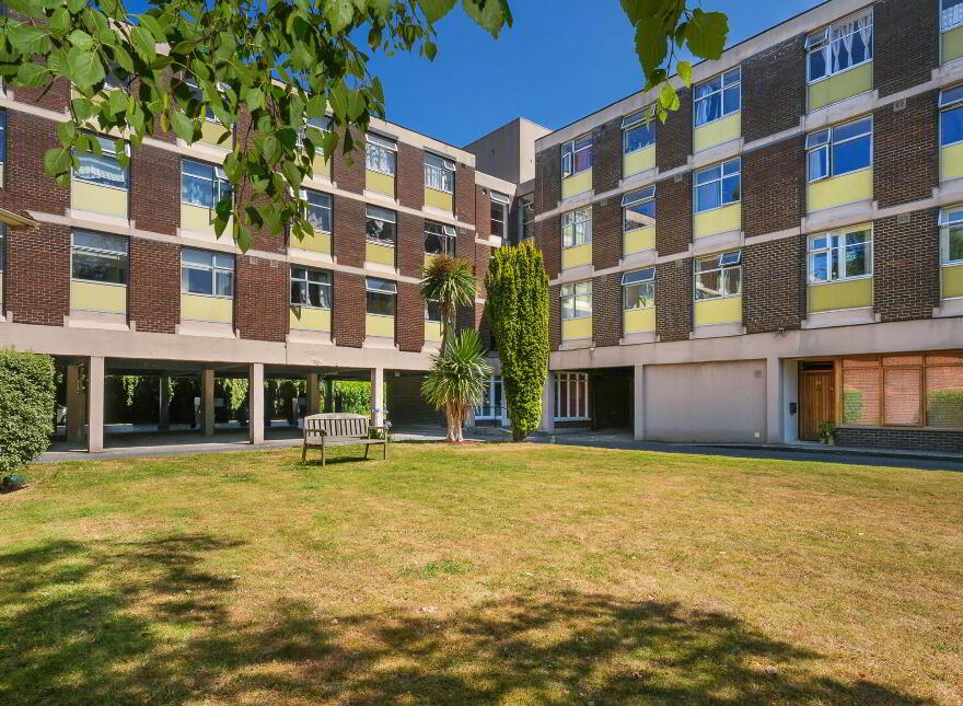 Apartment 64 Cranford Court, Stillorgan Road, Dublin, D04HH28