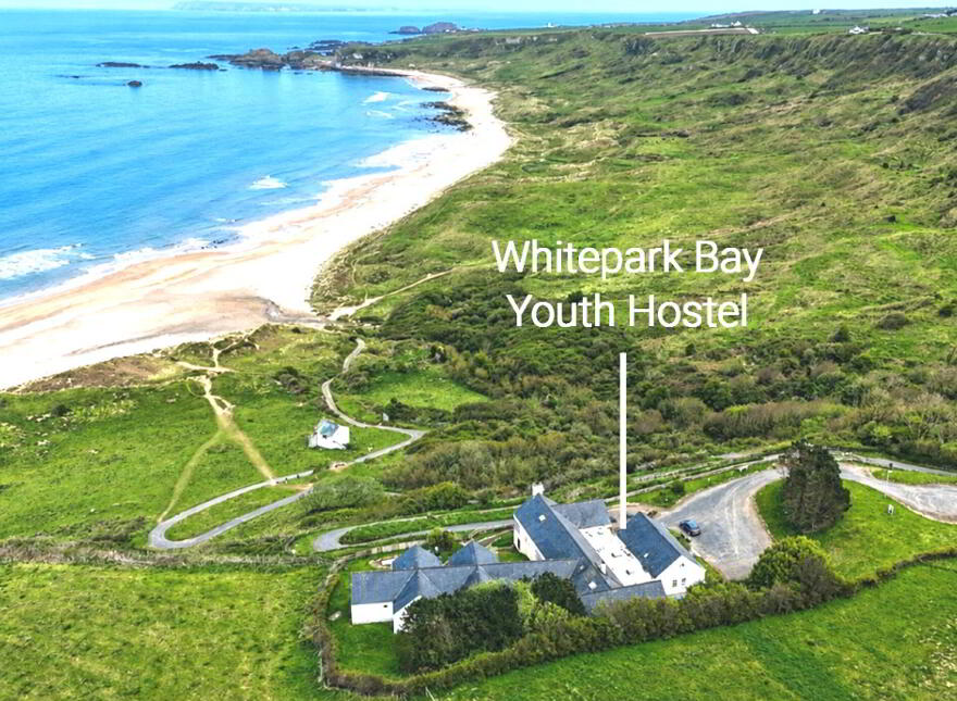 Whitepark Bay Youth Hostel, 157 Whitepark Road, Ballintoy, Ballycastle, BT54 6NH