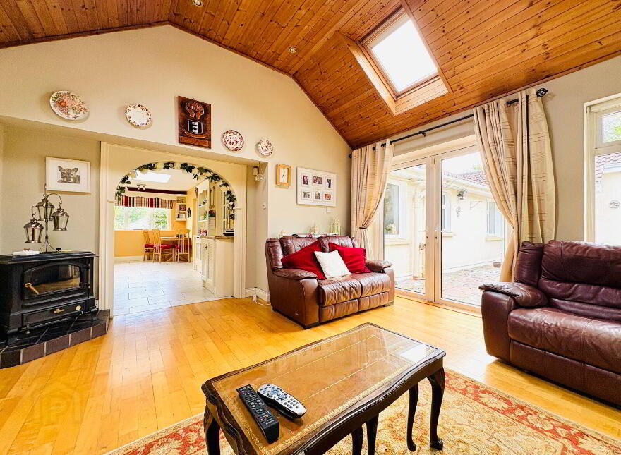 Manorville, 3 Castle Demesne, Ballinahow, V92WPK4