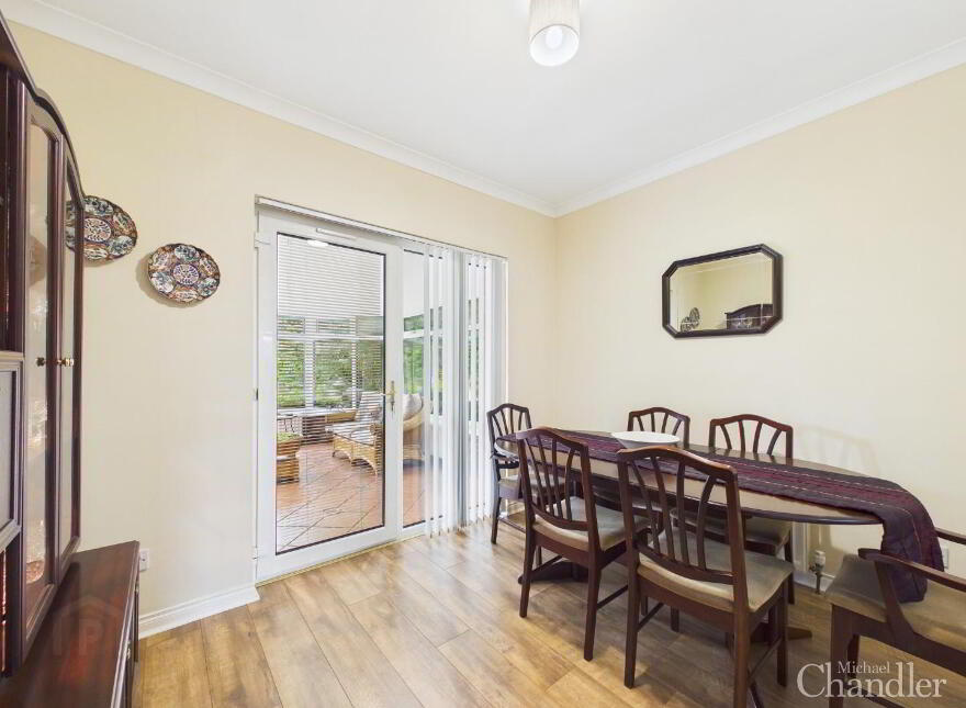 8 Ballylenaghan Road, Belfast, BT8 6WU