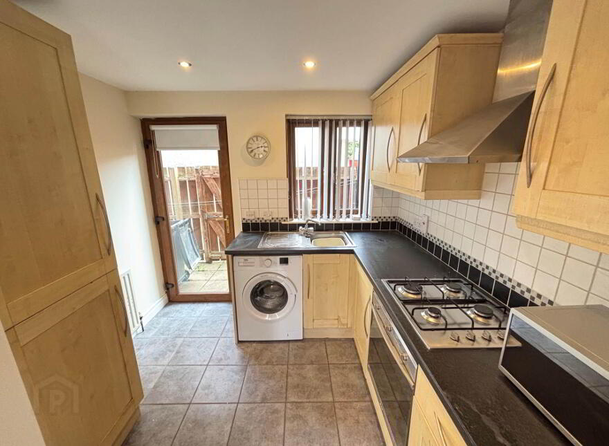 2e Ardenlee Street, Ravenhill, Belfast, BT6 8QJ