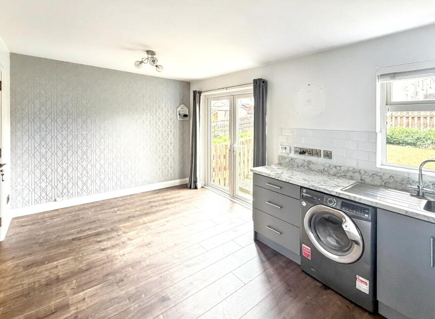 1 Blackthorn Grange, Newry, BT34 2TF