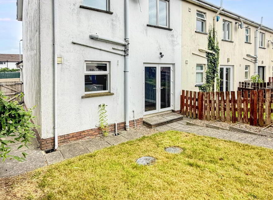 1 Blackthorn Grange, Newry, BT34 2TF