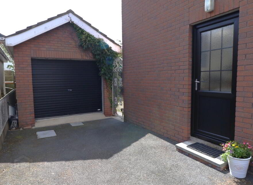 6 Meadowlands Avenue, Manse Road, Kilkeel, BT34 4YA
