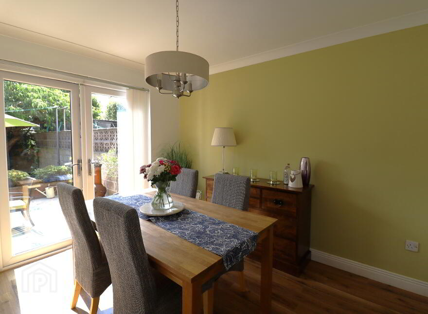 6 Meadowlands Avenue, Manse Road, Kilkeel, BT34 4YA