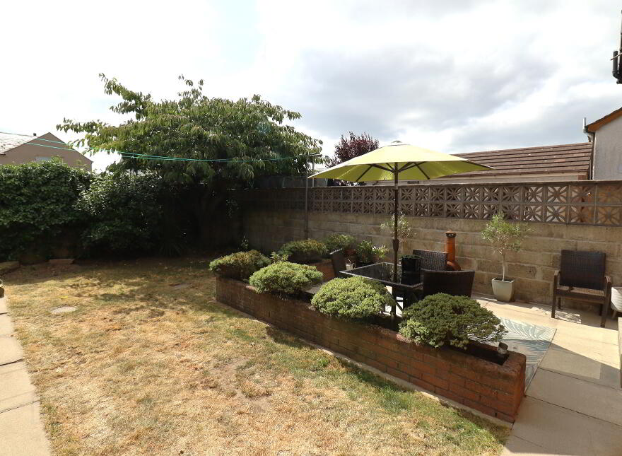 6 Meadowlands Avenue, Manse Road, Kilkeel, BT34 4YA