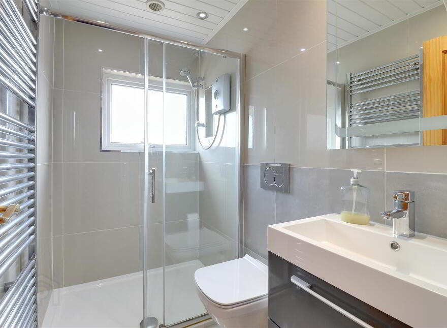 24 Belmont Avenue, Bangor, BT19 1NG