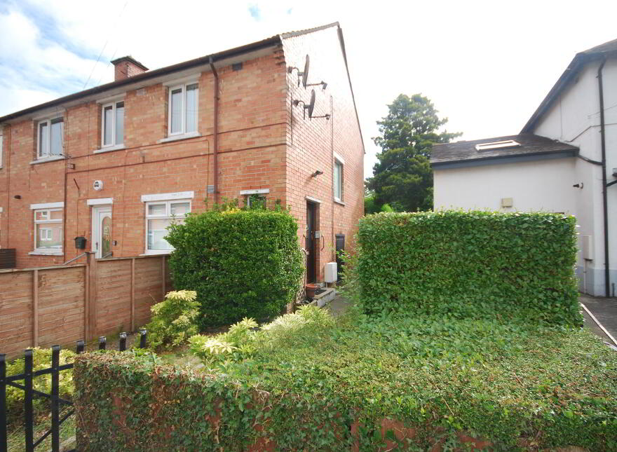 20 Breda Road, Newtownbreda, Belfast, BT8 7BU