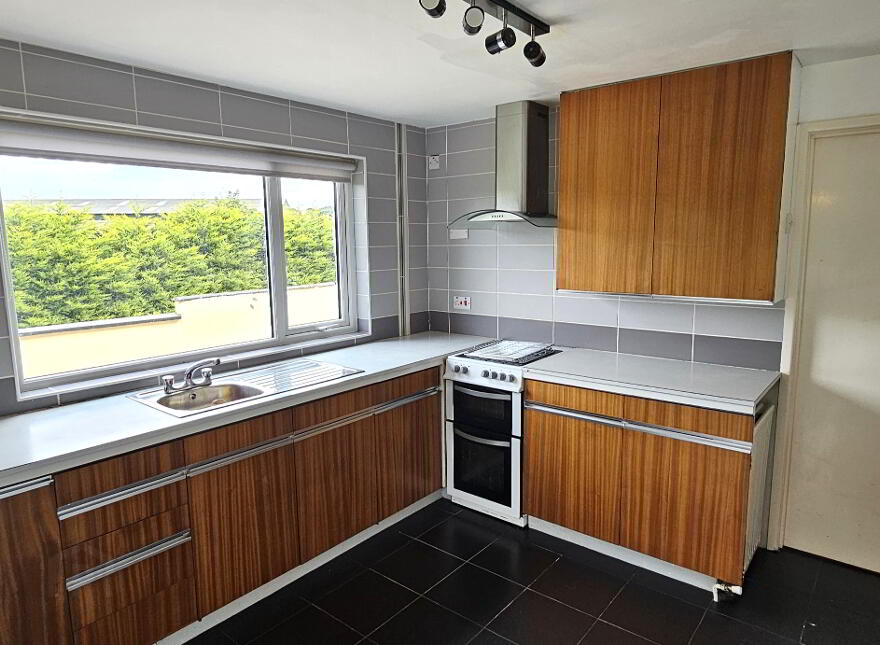 28 Carrickfergus Road, Ballynure, BT39 9PZ