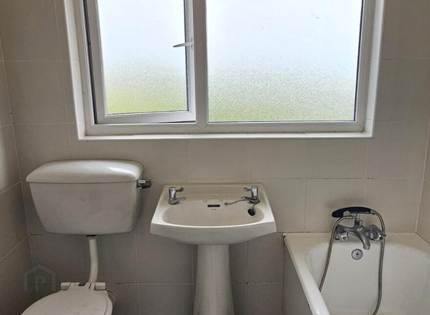 28 Carrickfergus Road, Ballynure, BT39 9PZ
