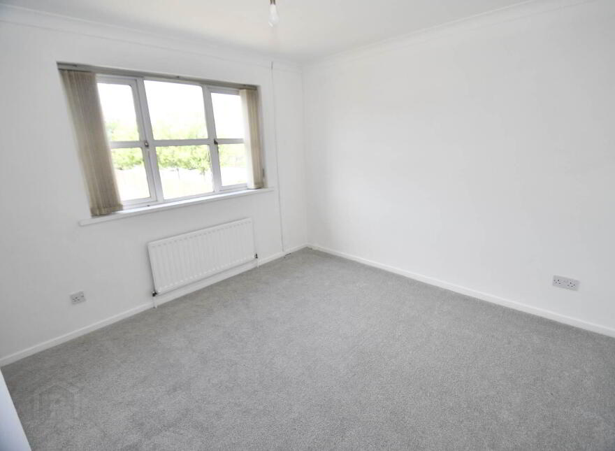 17 Lagmore Grove, Dunmurry, Belfast, BT17 0TD