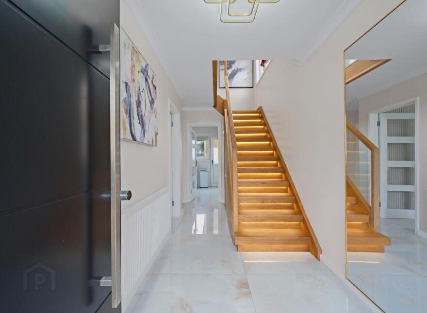 33 Downshire Park East, Belfast, BT6 9JP