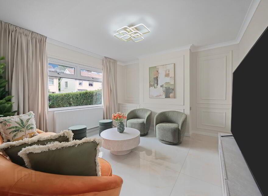 33 Downshire Park East, Belfast, BT6 9JP