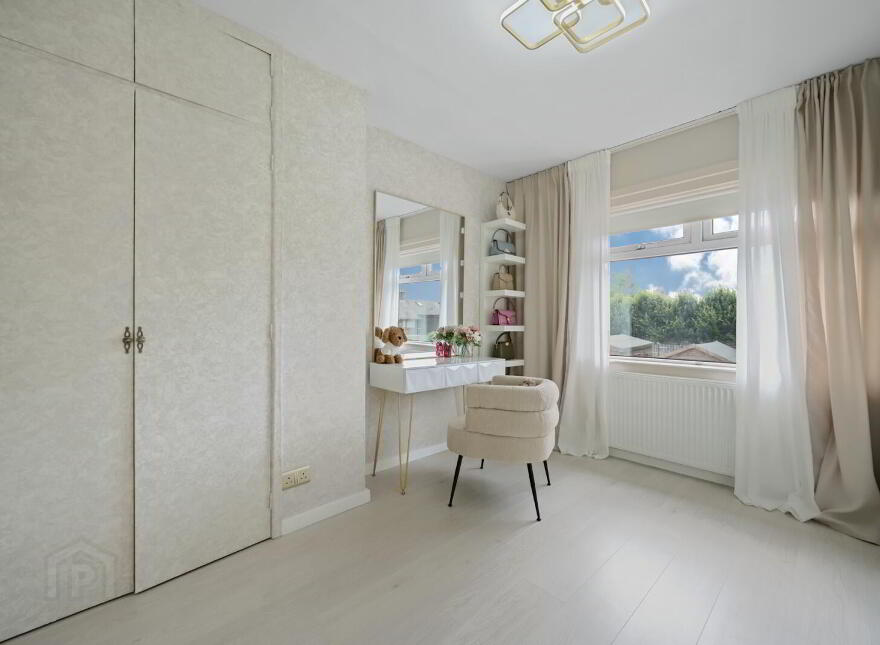 33 Downshire Park East, Belfast, BT6 9JP