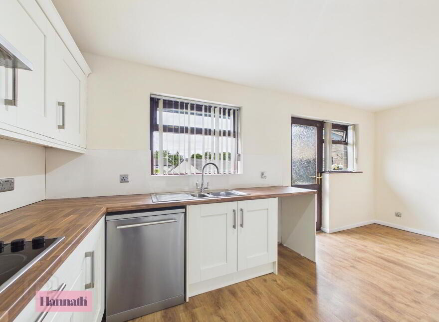 1 Willowfield Heights, Tandragee, Craigavon, BT62 2JF
