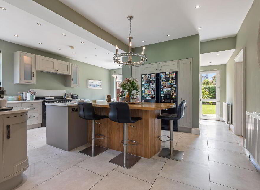 7 Ranfurly Avenue, Bangor, BT20 3SN