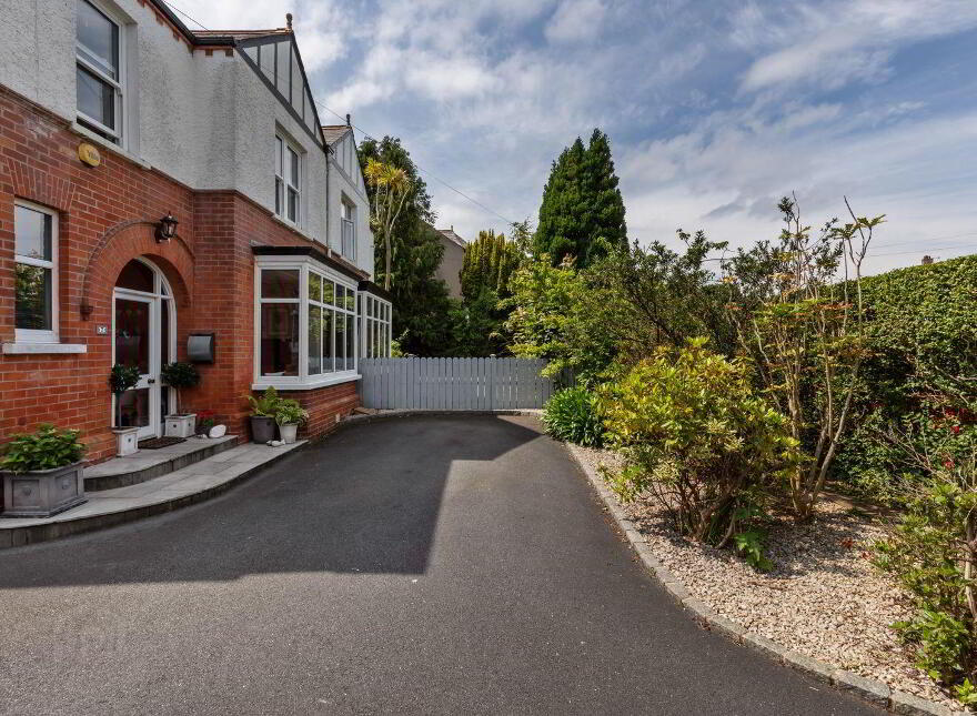 7 Ranfurly Avenue, Bangor, BT20 3SN