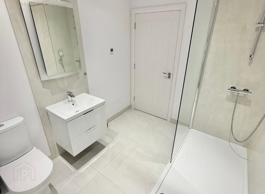 110a Causeway Street, Portrush, BT56 8AE