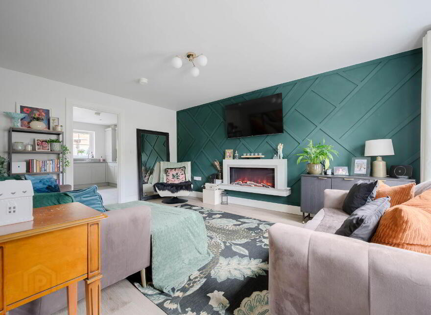 42 River Hill Road, Newtownards, BT23 7GT