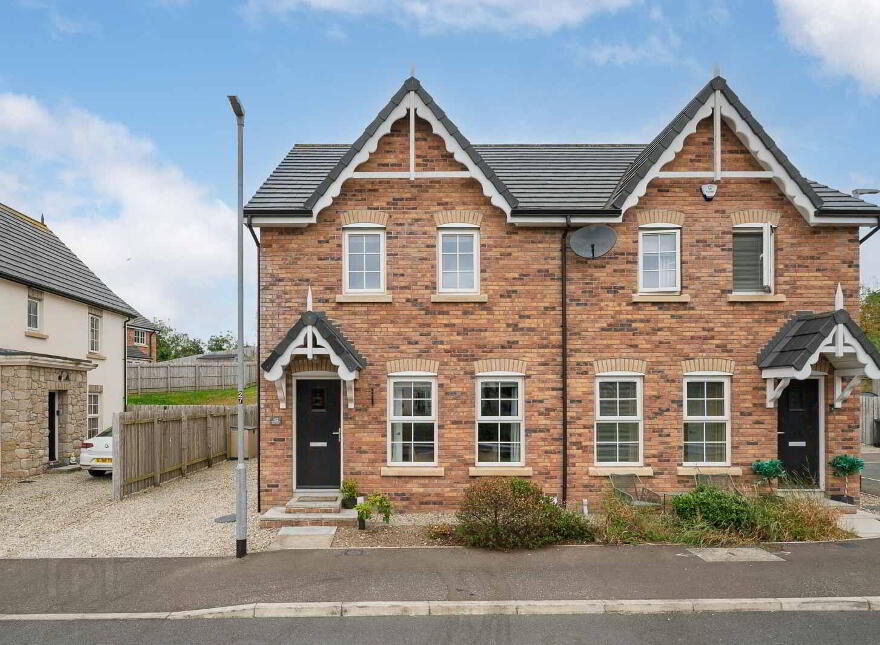 42 River Hill Road, Newtownards, BT23 7GT