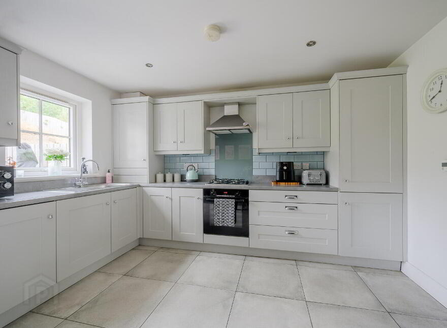 42 River Hill Road, Newtownards, BT23 7GT