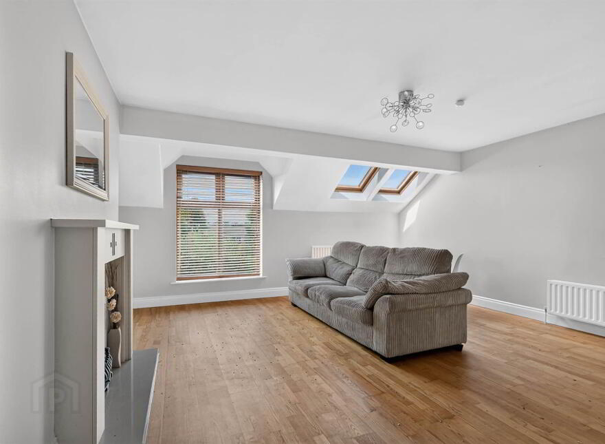 12 Locksley Lane, 110 Upper Lisburn Road, Belfast, BT10 0BB