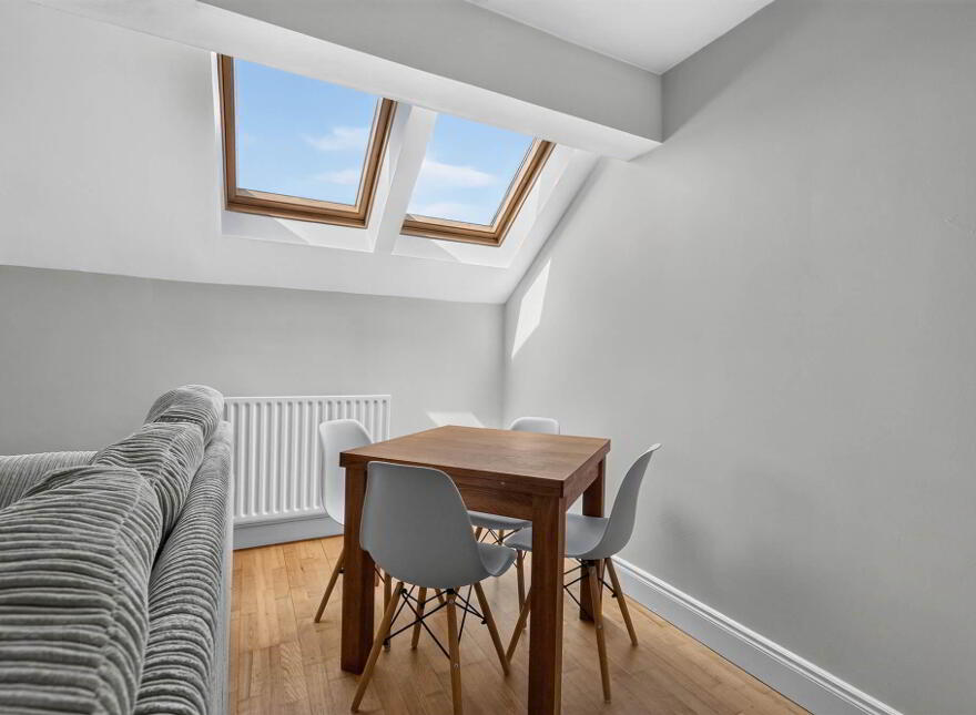 12 Locksley Lane, 110 Upper Lisburn Road, Belfast, BT10 0BB