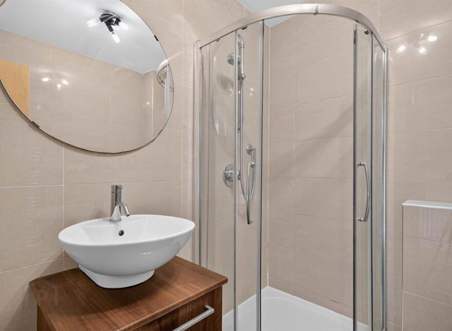 12 Locksley Lane, 110 Upper Lisburn Road, Belfast, BT10 0BB