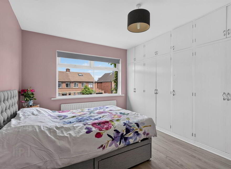 29 Hillside Park, Stranmillis, Belfast, BT9 5EL