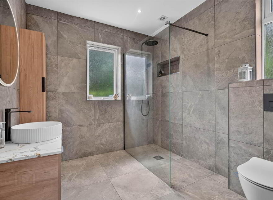 29 Hillside Park, Stranmillis, Belfast, BT9 5EL
