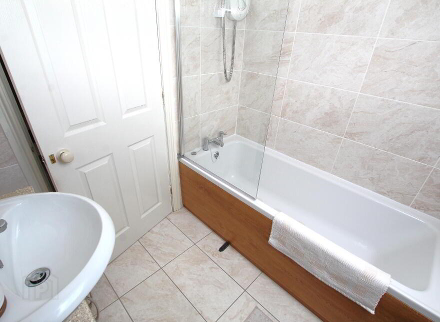 17 The Beeches, Crumlin, BT29 4FH