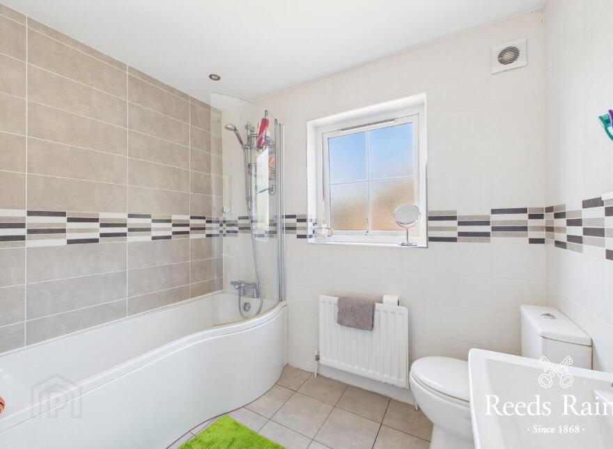 3 Rhanbuoy Mews, Carrickfergus, BT38 8ZX