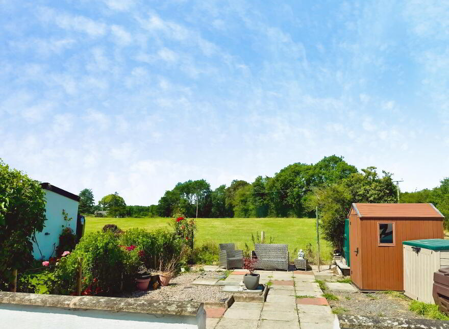 14 Moneybroom Road, Lisburn, BT28 2QP