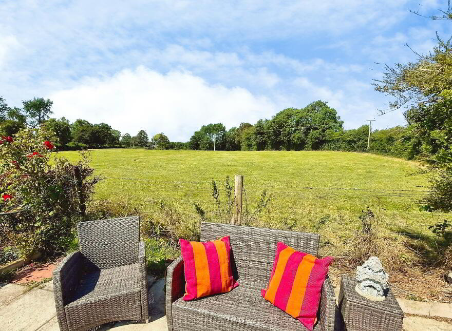 14 Moneybroom Road, Lisburn, BT28 2QP