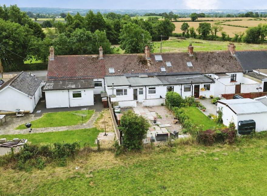 14 Moneybroom Road, Lisburn, BT28 2QP