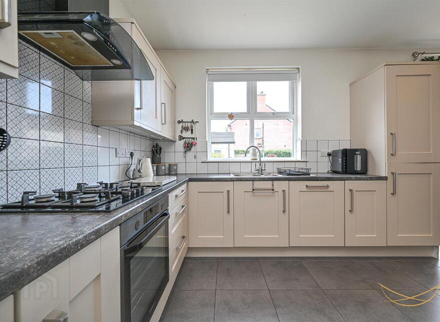 18 Readers Way, Ballyclare, BT39 9BF
