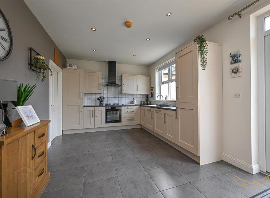 18 Readers Way, Ballyclare, BT39 9BF